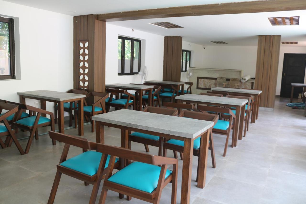 Hotel Centro Calangute Ngoại thất bức ảnh
